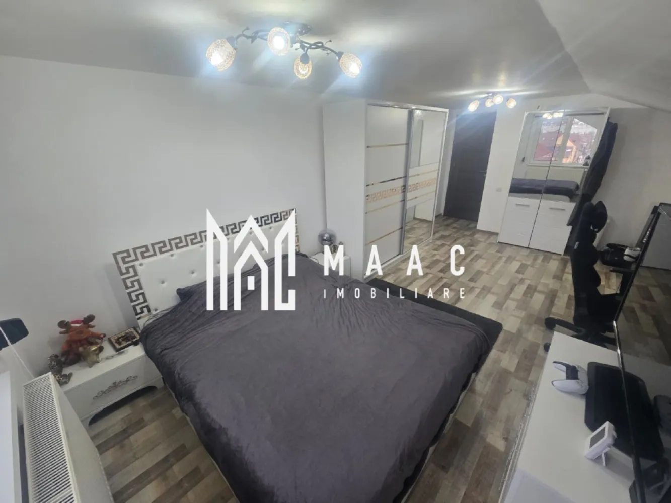 Apartament 4 camere Decomandat 2 bai Zona Tineretului