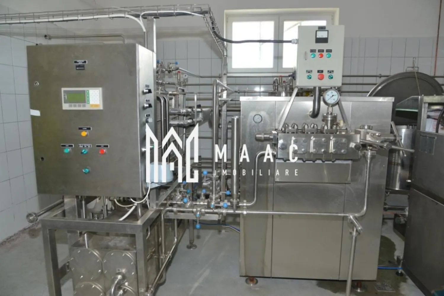 Fabrica de lactate utilata Sibiu - Agentia Imobiliara Maac va propune spre vanzare fabrica de lactate complet utilata compusa din D+P+E+M situata in Judetul Sibiu.

Nu se vinde pe bucati ! Utilajele se vand doar la pachet ! 

Fabrica de lactate de vanzare in Judetul Sibiu complet utilata .

Parter:suprafata totala 540 mp

A.Receptie lapte:

Utilaje -galactometru

-2 tancuri stocare de 5000l/buc

B.Sala tratament si imbuteliere lapte

Utilaje -separator grasimi cap.2500 l/h

-pasteurizator cu placi cap.2500 l/h

-omogenizator

-3 vane stocare cap 800 l/buc

-masina ambalat lapte la punga cap.1800 l/h

C.Produse proaspete(iaurt,smantana,sana etc)

Utilaje: -3 vane stocare cap.1000 l/buc

-masina ambalat produse proaspete la pahare cap.2800/buc

D.Branzeturi (cascaval,telemea etc)

Utilaje -2 vane inchise automatizate 1800 l/buc

-presa hidraulica pentru cas

-masina taiat cas-baschiu

-vana topire cas-baschiu

E.Maturare-zvantare

F.Maturare G.Ambalare

Utilaje -masina de vidat

H.Branza topita (2 camere)

Utilaje -oala topire cap.80 l

-masina de tocat

-masina de ambalat si clipsat

I.Grup sanitar

J.Birou sef productie

K.Apa-gheata

L.Hol

M.Camera refrigerare capacitate 120 mc

Mansarda:suprafata totala 540 mp + pod 540 mp

A. Productie:

- vestiar filtru barbati

-vestiar filtru femei

-sala de mese

-spalatorie

-uscatorie

-grup sanitar

-laborator 1

-laborator 2

B. Administrativ:

-birou medic veterinar

-2 birouri

-apartament serviciu: -2 camere

-bucatrie

-baie + wc serviciu

-balcon

Demisol-Suprafata 280 mp

A.Magazii 3 camere

B.Camera congelare capacitate 25 mc

C.Camera productie

D.Camera productie

E.Grup sanitar

F.Hol

Demisol 2 suprafata 350mp

A.Camera

B.Camera instalatii apa si stocare cap.8000l

C.Camera

UTILITATI:

-racord gaze naturale

-racord energie electrica

-apa

-canalizare-statie epurare proprie

-lift persoane-marfa pe 4 nivele

5.Centrala termica

-cazan de abur tehnologic FERROLI

TIP.VAPOPREX 600 de 12 bari

-cazan pentru incalzit si apa calda WEISSMANN cu putere reglabila 120-160w

-boiler apa calda cap 300 de litri

MEMORIU

Fluxul tehnologic si utilajele sunt in conformitate cu normele U.E ,fabrica si utilajele sunt noi!

FIRMA ESTE AUTORIZATA;

-sanitar-veterinar-AUTORIZATA PENTRU COMERT INTRA COMUNITAR

-sanatate-publica

-protectia mediului

-gospodarirea apelor

-consiliul local

-certificare ISO si implementare HACCP

Suprafata caladiri+teren(curte)1329 mp

-curte 1 –pt livrari produs finit

-curte 2-receptie marfa;

-centrala termica.

-spatiu spalare masini.

-Statie epurare.

Pentru mai multe detalii va rog specificati CP2996709 la telefon .
