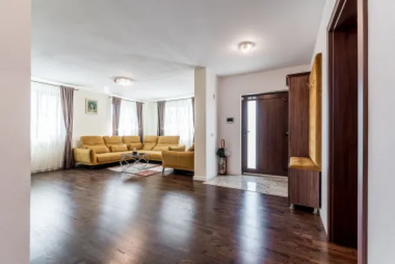 Rezervat Casa la cheie de vanzare in cartierul Europa, Vladimirescu