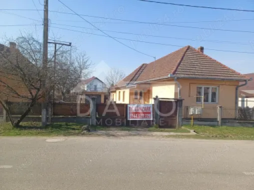 Casă de vânzare în Sântana de Mureș, str. Morii – 130 000 euro