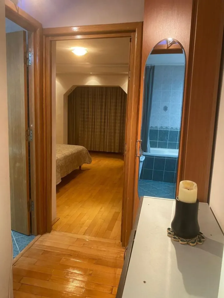Închiriez apartament 2 camere aviatiei str,capalna nr 38, 650€ - Închiriez apartament 2 camere aviatiei str,capalna nr 38, (fără animale de companie) utilat complet este liber se pote întra când doriți.