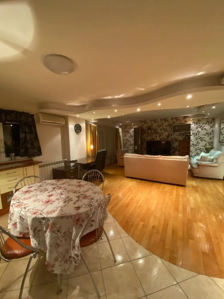 Închiriez apartament 2 camere aviatiei str,capalna nr 38, 650€ - Închiriez apartament 2 camere aviatiei str,capalna nr 38, (fără animale de companie) utilat complet este liber se pote întra când doriți.
