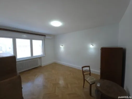 Apartament de închiriat persoana sau firma