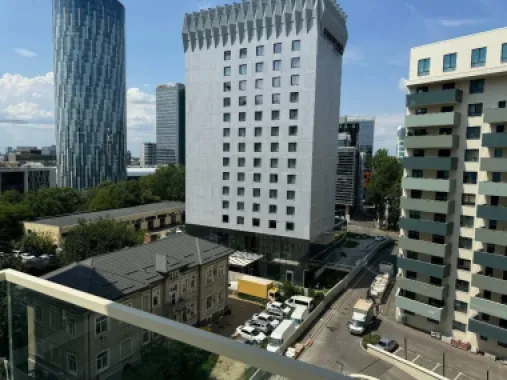 Închiriere apartament 2 camere cu vedere spectaculoasă la Sky Tower şi Promenada