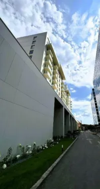Închiriere apartament 2 camere cu vedere spectaculoasă la Sky Tower şi Promenada