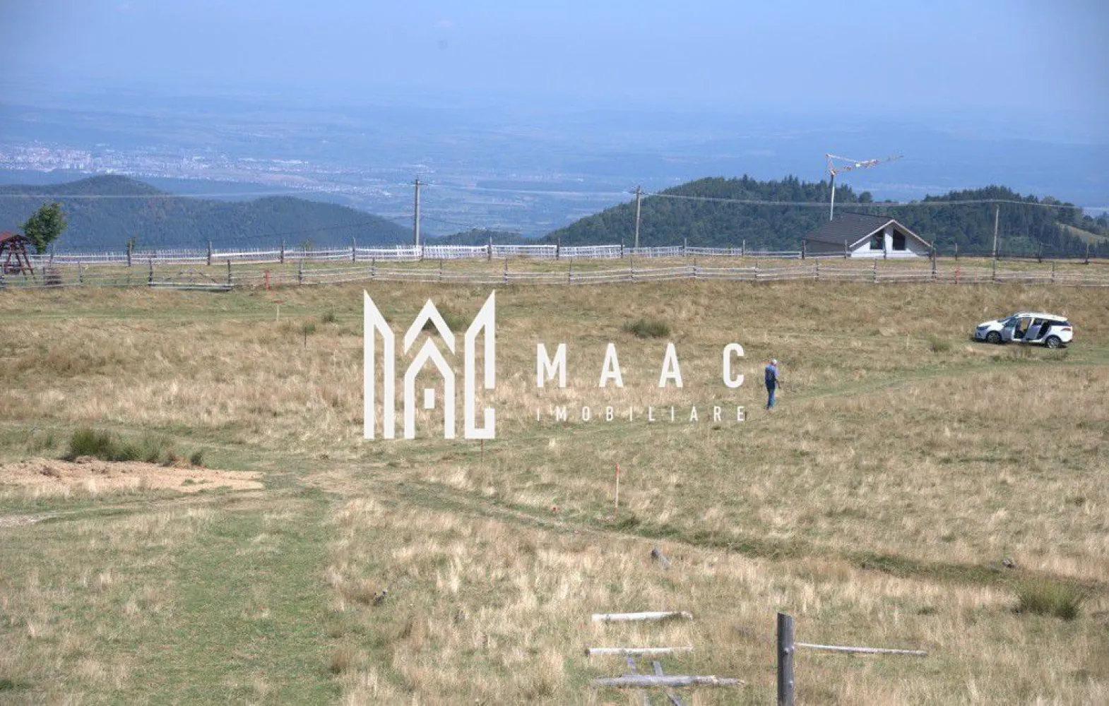 Teren intravilan | 152mp MP | Pretabil investitie | Paltinis - MAAC Imobiliare va prezinta un teren pentru investiție sau construcție în Paltinis.

Teren intravilan 1.520 mp

Localizare: Situat în Paltinis, pe partea dreaptă a drumului spre Paltinis, cu acces facil și drum bine întreținut.

Terenul oferă o suprafață de 1520 mp, plană și intabulată.

Pretabil pentru proiectarea și construirea viitoarelor structuri.

Panorama deosebită: Priveliște spre munți, cu expunere solară pe tot parcursul zilei.

Acces: Drumul de acces facil și prezența altor construcții în zonă contribuie la un cadru comunitar stabil și bine dezvoltat.

Pentru mai multe detalii, precizati telefonic ca ati vazut anuntul cu ID: CP1909716.