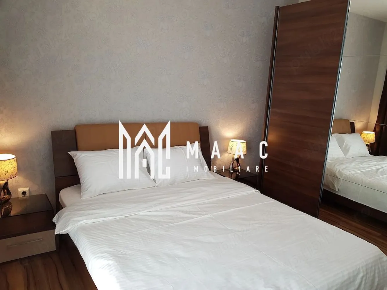 Apartament 2 camere | Balcon | Etaj 2 | 60 MPU | Central - MAAC Imobiliare vă propune spre închiriere un apartament cu 2 camere, ideal pentru 1-2 persoane, situat într-o zonă accesibilă din Sibiu.

Detalii apartament
Compartimentare:
living
dormitor
baie (cu mașină de spălat)
bucătărie complet utilată
balcon mobilat
Dotări
Centrală termică proprie
Plită
Cuptor cu microunde
Filtru cafea
Prăjitor pâine
Mobilat și utilat complet
Condiții închiriere
Chirie: 420 €/lună
Garanție: 500 €
Pentru 1-2 persoane
Nu se acceptă animale de companie
Nu se acceptă fumători
Contract înregistrat la ANAF
Avantaje
Gata de mutare imediată
Spațiu practic și bine organizat
Potrivit pentru cuplu sau persoană singura

Pentru mai multe informații sau pentru a programa o vizionare, nu ezitați să ne contactați, specificand ID: CP2997172