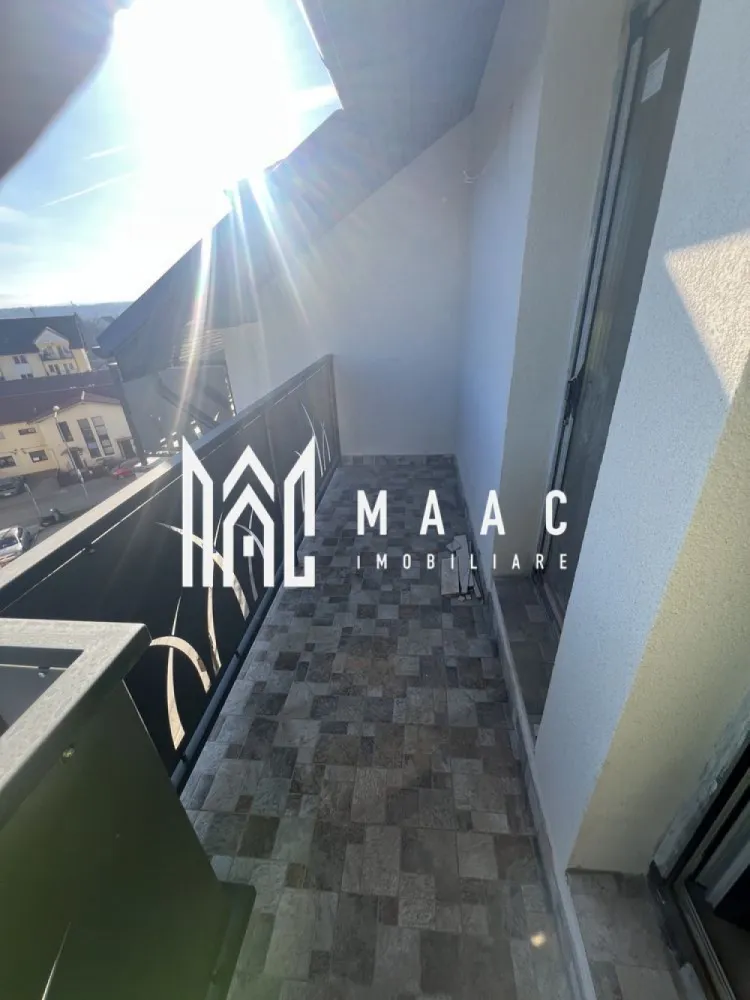Apartament 4 CamereI Decomandat I Etaj 3I Parcare I Turnisor - Se oferă spre vânzare un apartament spațios cu 4 camere, situat în cartierul Turnișor, într-o zonă liniștită și în continuă dezvoltare, ideal pentru familie.

Detalii principale:
suprafață utilă: 84 mp
compartimentare: decomandată
dispus pe 2 niveluri
pod pe toată suprafața apartamentului
2 băi
2 balcoane
loc de parcare în curtea interioară

Finisaje și stadiu predare:
se predă la stadiul de alb
încălzire în pardoseală
posibilitate de amenajare completă după propriul gust

Avantaje:
compartimentare ideală pentru familie
spații generoase și bine organizate
pod util pentru depozitare sau amenajare suplimentară
loc de parcare inclus
zonă liniștită, cu acces facil către oras

Preț:
1850 €/mp – un raport excelent pentru această tipologie și suprafață, oferind un foarte bun potențial de personalizare și investiție.

 Ideal pentru locuință proprie
 Posibilitate de amenajare exact după preferințe
 Oportunitate bună într-o zonă în dezvoltare

Pentru informati si vizionari: CP 2856240