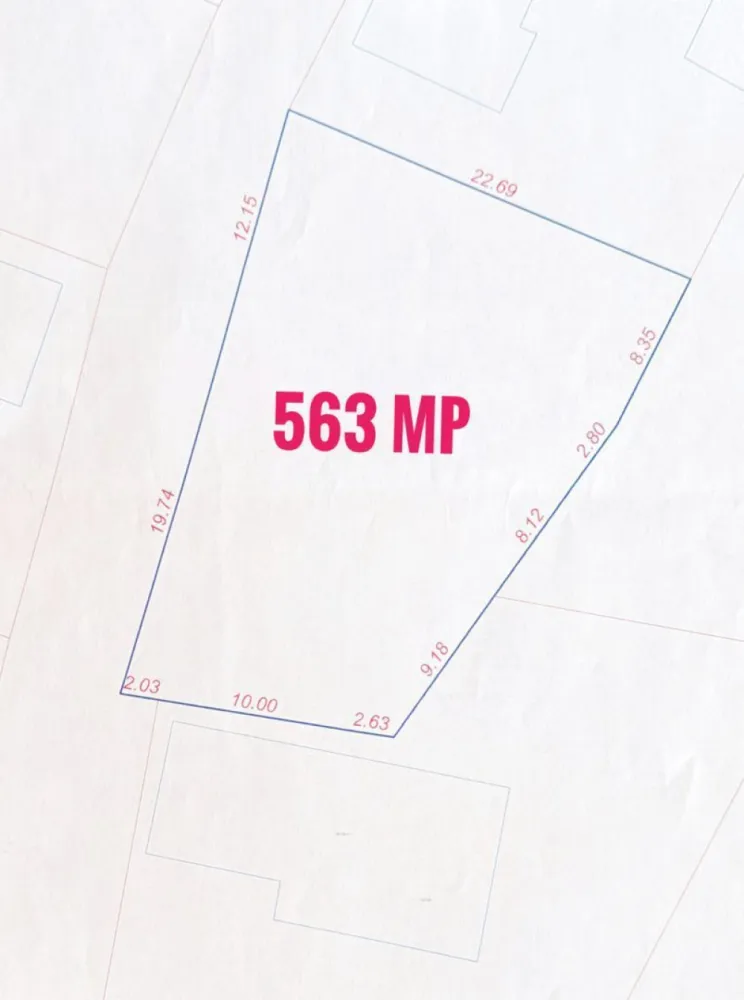 Teren intravilan com Bors, 563 mp, 32 ml front- Pret 36.000 euro neg - Teren intravilan in Bors, pe o strada linistita, asfaltata, la cateva sute de metri de soseaua Borsului.
Avand o suprafata de 563 mp si un front stradal de 32 ml, ofera posibilitati multiple de constructie..
Utilitati disponibile pe proprietate: -curent, apa, canalizare, gaz
Accesul este foarte facil in toate zonele importante atat comercial, agrement dar si la parcurile industriale.

Pret : 36.000 euro neg

Contact: Sorin Gligor

Tel: 0731290032