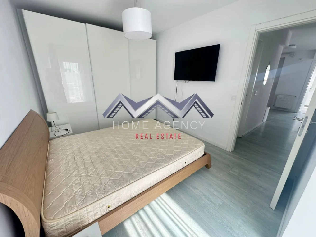 Apartament cu 3 camere | mobilat, utilat, bloc cu lift – comision 0