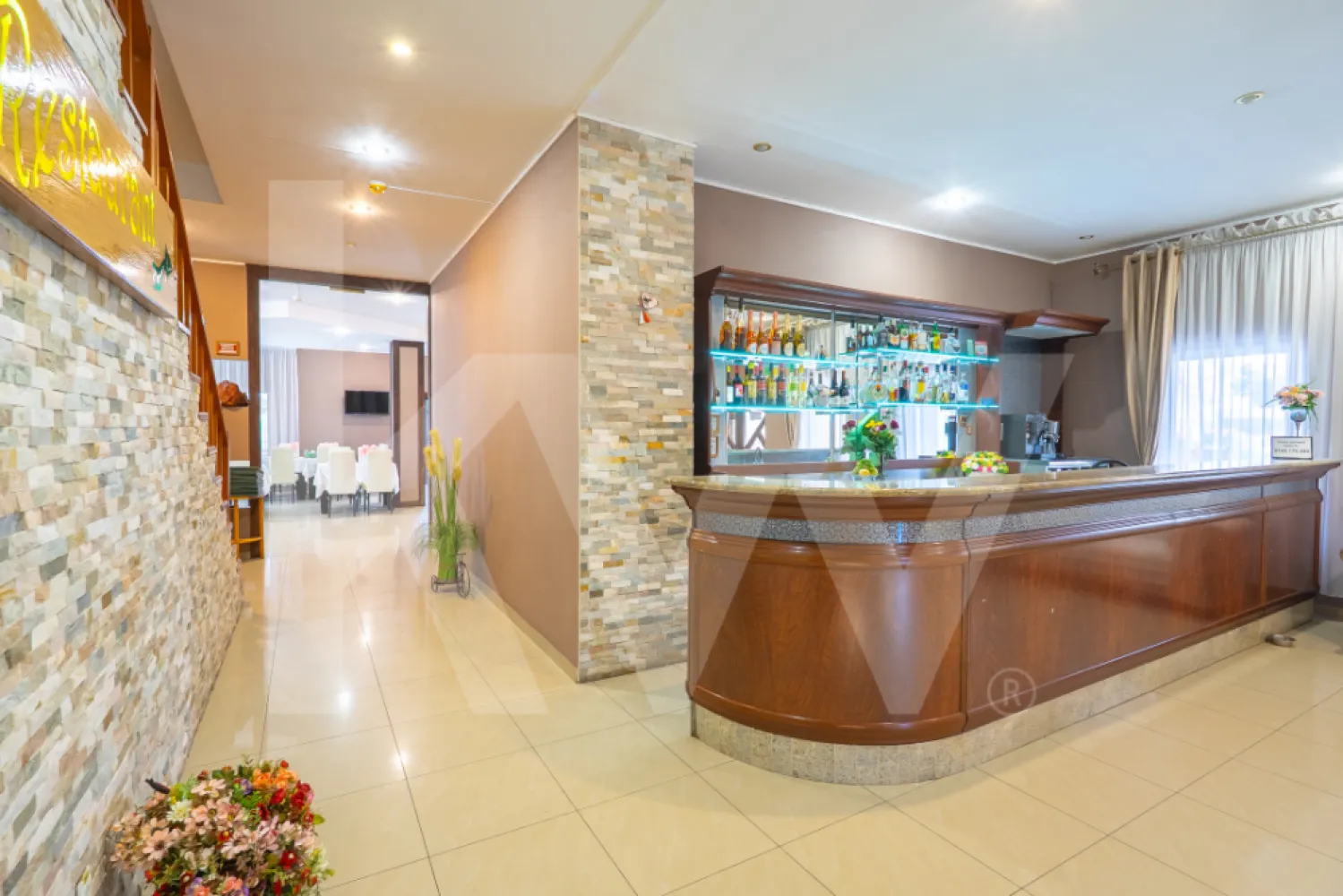 Afacere la cheie, pensiune-restaurant-terasa-14 unitati de cazare-Transfagarasan