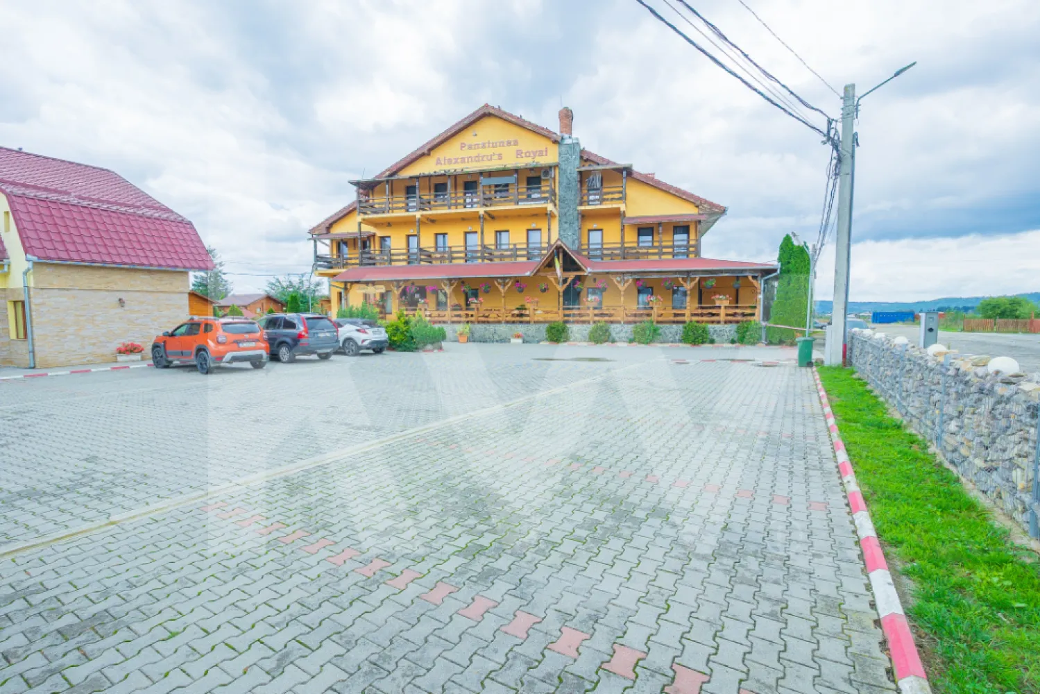 Afacere la cheie, pensiune-restaurant-terasa-14 unitati de cazare-Transfagarasan