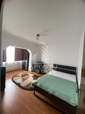 Apartament 2 camere , decomandat,zona Soarelui