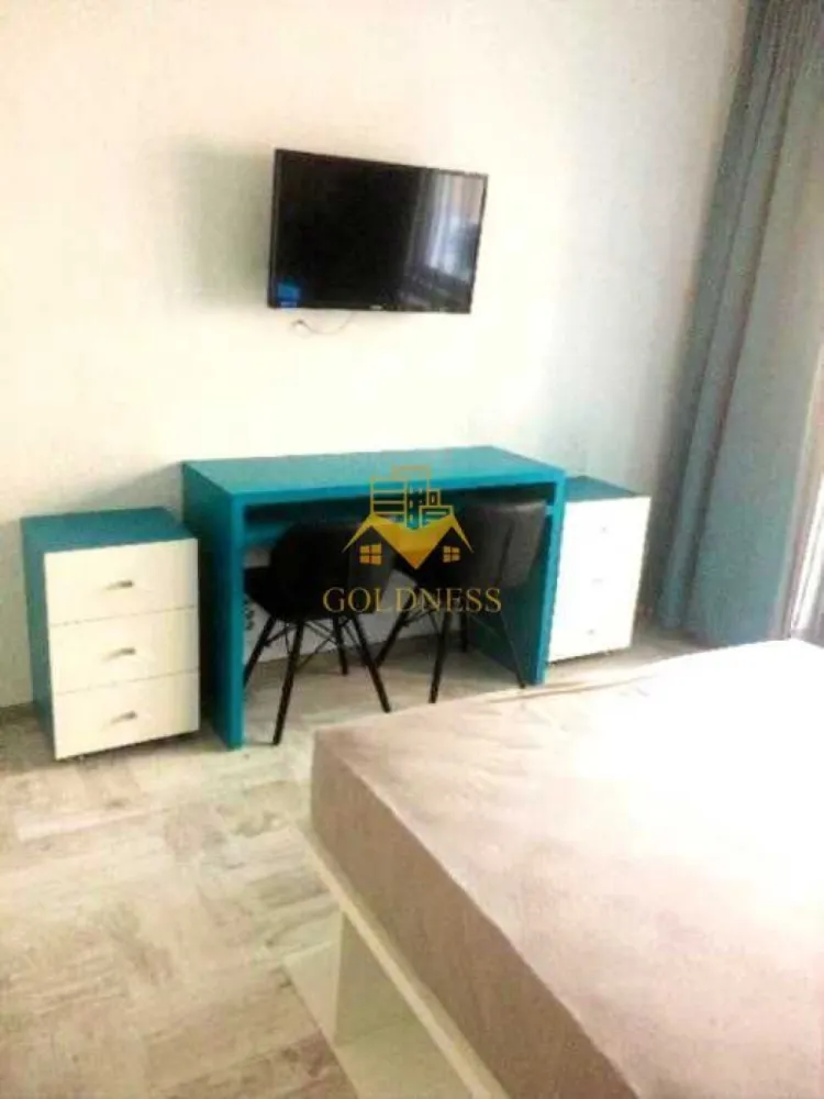 1 camera, Marasti, București, Centrala proprie, Lidl, The Office - GOLDNESS Imobiliare vă propune spre închiriere un apartament cu 1 camere complet mobilat și utilat, la etajul 1 într-un imobil de 4 etaje, în Cartierul Marasti.
Se află în apropierea stațiilor de transport în comun, magazine, restaurante, spații verzi, farmacii, etc. 

Apartamentul este compartimentat astfel:
 - camera cu pat matrimonial, dressing, noptiere
 - bucătărie complet utilată și mobilată
 - baie cu cada, calorifer port prosop și dulap pentru depozitare.

Imobilul este dotat cu toate cele necesare- centrală proprie, frigider, aragaz, mașină de spălat haine, etc. 
-Cheltuielile de întreținere foarte mici 300 RON pe luna, atât vara cât și iarna!

Dacă sunteți interesați de acest apartament și doriți să îl vizionați, dar și pentru alte oferte nu ezitați să ne contactați telefonic sau prin e-mail. Vă stăm la dispoziție!
Pentru intermediere se percepe un comision de 50% din prețul chiriei!