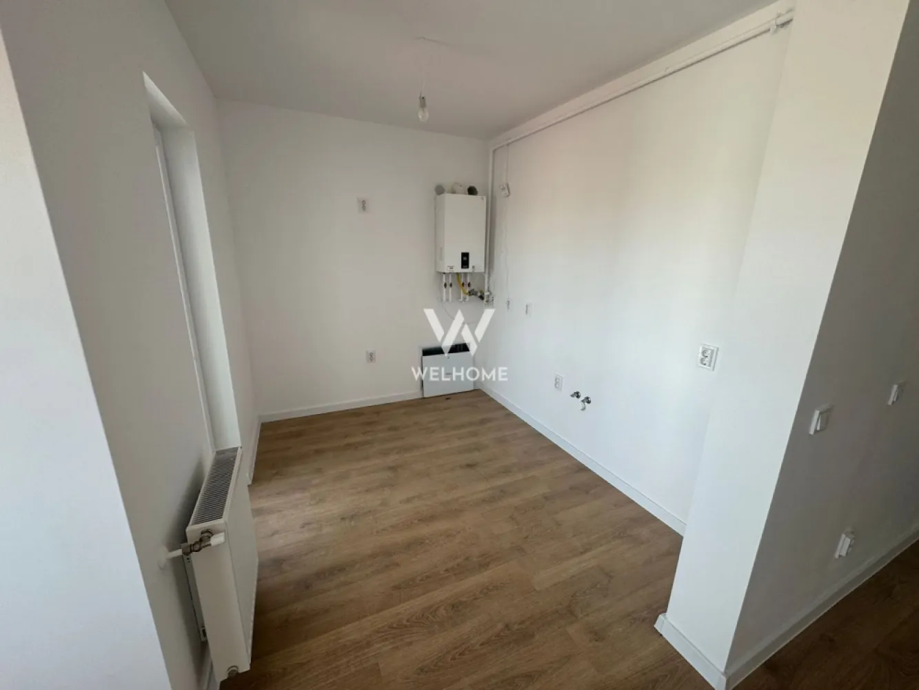 Apartament 3 camere,2bai, LA CHEIE,Sibiu - Apartament 3 camere, bloc cu lift, str. Doamna Stanca, Sibiu - Comision 0%

- Localizat in zona Kaufland, Mall

- Suprafata utila: 67 mp
Compartimentare: 2 dormitoare, living cu bucatarie open space, 2 bai, hol
- Balcon - 8.7 mp 
Bloc NOU cu lift, ultimul apartament disponibil la etajul 6 

Predare:
INTERIOR LA CHEIE: centrala termica cu calorifere, geamuri termopan, pereti vipsiti cu lavabila, parchet, instalatii electrice, termice, sanitare si contoare, interfon, usa metalica de intrare, gresie, faianta
EXTERIOR se preda LA CHEIE, la fel si casa scarii.
1 loc de parcare inclus in pret 
Aproape de centrele comerciale, scoli, gradinite, clinici, transport in comun.

Mai avem si alte variante, la etaje intermediare, cu 3 si 4 camere, ready to move , programeaza o vizionare!

Pret: 125.800 Euro La Cheie , tva inclus COMISION
Detalii si vizionari : 0752.088.381- Roxana