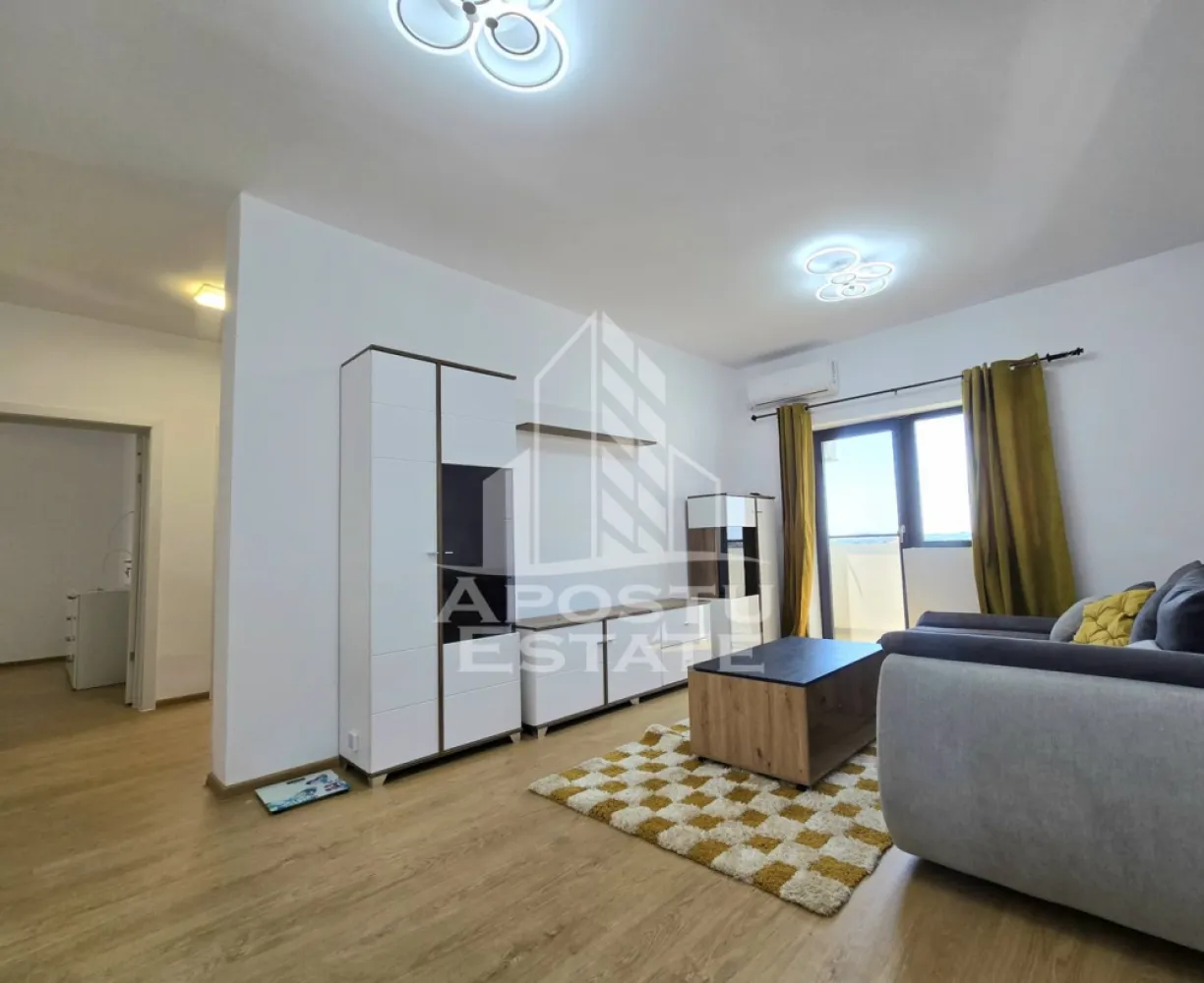 Apartament cu 3 camere, 2 balcoane, zona Calea Urseni - Apostu Estate va ofera spre vanzare un apartament cu 3 camere, 2 balcoane si loc de parcare inclus, amplasat la etajul 3 din 3 al unui bloc anvelopat exterior, in zona Calea Urseni. Apartamentul se afla la 300 m fata de statia de autobuz. 

Apartamentul are o suprafata utila aproximativa de 70 mp, fiind compartimentat astfel: 
-living spatios cu iesire la balcon 
- bucatarie cu loc de luat masa 
- dormitor 
- baie cu dus si prevazuta cu geam 
- dormitor matrimonial cu iesire la balcon 

Apartamentul se vinde mobilat si utilat si beneficiaza de un loc de parcare inscris in cartea funciara. 

Oferim consultanta bancara prin colaboratorii nostri pentru alegerea celui mai potrivit credit.

Disponibil imediat! 
Va asteptam cu drag la o vizionare chiar astazi!