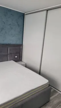 De inchiriat apartament cu 2 camere la Papadie, etaj 3, renovat, 550 E
