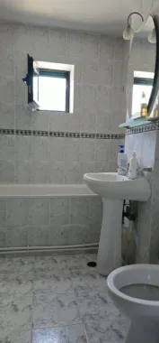 De inchiriat apartament spatios, zona Garii, et. 3, 490 euro negociabil