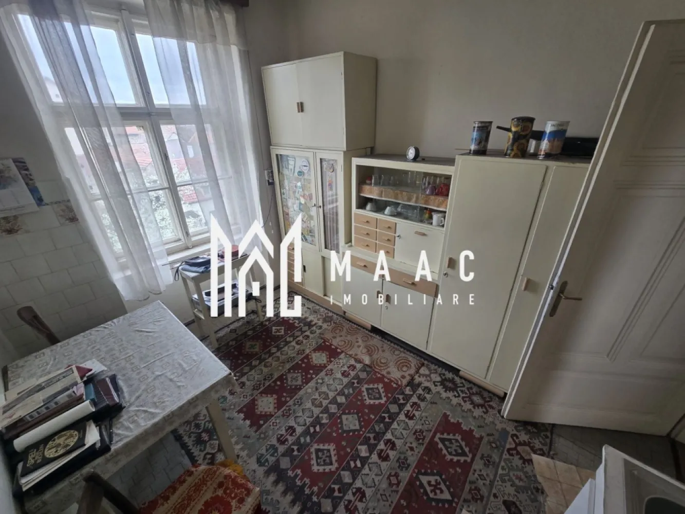 Apartament 2 camere DECOMANDAT 75 MPU Strada Rennes