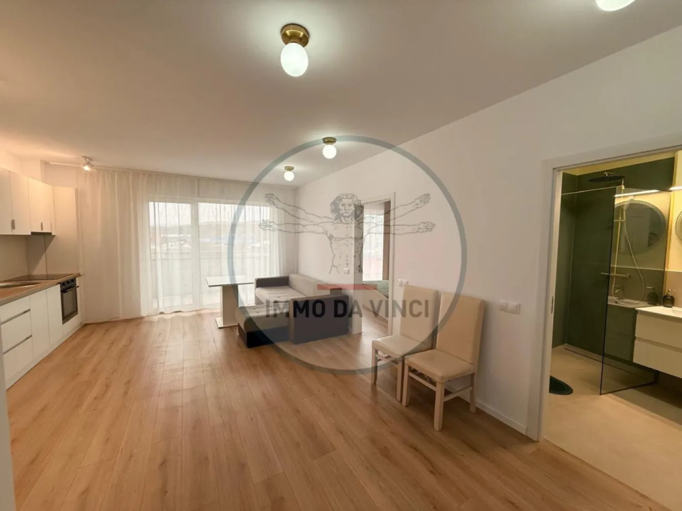 🔑 Prima închiriere: 2 Camere Dormitor si Living | Marasti/Bulgaria - ✨ PRIMA ÎNCHIRIERE – Totul NOU, Modern & Ready to Move! ✨
Cauți un loc unde confortul de acasă se îmbină cu facilitățile de top? Acest apartament situat în cartierul Bulgaria (str. Bobâlnei) este la prima utilizare și își așteaptă primii chiriași! 🏠🔑
📐 Spațiul tău ideal:
Suprafață: 45 mp utili + un balcon generos de 7 mp pentru cafeaua de dimineață ☕
Compartimentare: Dormitor primitor + Living open-space cu bucătărie modernă + Baie elegantă.
Etaj: 3 din 6, într-un bloc finalizat în 2025 🏗️.
🏙️ Facilități complex & Lifestyle:
Curte interioară privată cu spații verzi și loc de joacă (liniște și siguranță) 🌳.
2 lifturi ultra-moderne și rapide.
🚗 PARCARE SUBTERANĂ (optional)– cu barieră și poartă cu telecomandă. Uită de grija locului de parcare!
📍 Locație ultra-convenabilă:
🚌 Transport: Stație de autobuz la doar 50m.
🛒 Shopping: Supermarket la 200m, Kaufland la 5 min și Auchan la 10 min.
💰 Preț: 490 EUR / lună
📞 Sună acum pentru o vizionare:
0749 367 179