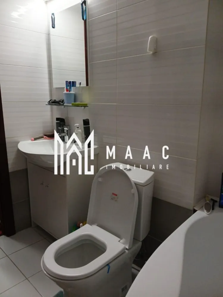 Apartament 2 Camere I Decomandat I Etaj 3 I Mihai Viteazu