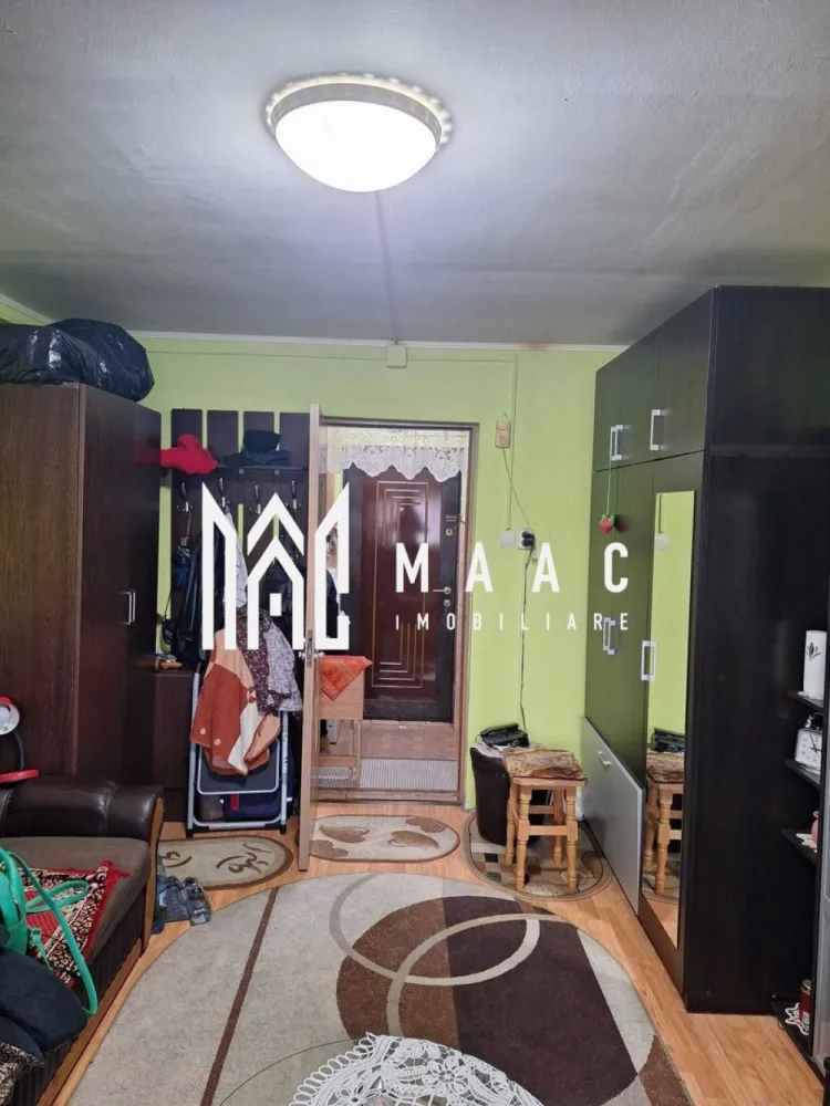 Garsonieră I Ideal investiție | Lazaret - Maac Imobiliare prezintă o garsonieră cochetă, situată într-o zonă liniștită, ideală atât pentru locuit, cât și pentru investiție.

Proprietatea dispune de o compartimentare practică și oferă confortul necesar unei persoane sau unui cuplu, fiind totodată o alegere excelentă pentru închiriere imediată.

Compartimentare:

Cameră luminoasă
Bucătărie separată
Baie proprie (situată în afara camerei)

Detalii principale:

Suprafață utilă: aproximativ 19–21 mp
Etaj: 4
Bloc curat și bine întreținut

Dotări și avantaje:

Se vinde mobilată și utilată (conform fotografiilor)
Aragaz, frigider, mașină de spălat
Geamuri termopan
Ușă metalică la intrare
Încălzire cu convector pe gaz
Luminozitate ridicată

Localizare:
Imobilul este situat în cartierul Ipaș, o zonă liniștită, cu acces facil către magazine, mijloace de transport și alte puncte de interes.

Proprietatea reprezintă o oportunitate foarte bună pentru investiție, având potențial de închiriere imediată, dar și pentru locuință proprie.

Pentru mai multe detalii, precizați telefonic că ați văzut anunțul cu ID: CP3007238.