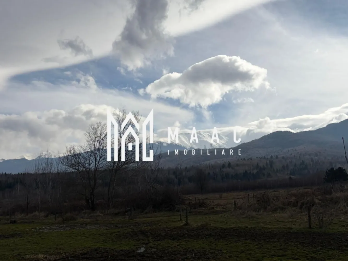 Teren 900 mp | Valea Avrigului | La strada - MAAC Imobiliare vă propune spre vânzare un teren deosebit, situat în zona Valea Avrigului, una dintre cele mai apreciate destinații din apropierea Sibiului.

Proprietatea are o suprafață de 900 mp și beneficiază de deschidere la stradă, oferind acces facil și multiple posibilități de valorificare. Terenul este ideal atât pentru construcția unei case de vacanță, cât și pentru dezvoltarea unui proiect turistic, datorită poziționării excelente.

Unul dintre punctele forte ale acestei proprietăți este priveliștea panoramică spre Munții Făgăraș, care oferă un cadru natural spectaculos, perfect pentru relaxare și evadare din agitația urbană. Zona este în continuă dezvoltare, cu numeroase construcții noi, pensiuni și locuințe de vacanță.

Terenul dispune de curent electric în proximitate, facilitând racordarea rapidă la utilități. Accesul direct din drum reprezintă un avantaj important pentru viitorii proprietari.

Dacă sunteți în căutarea unei investiții sigure sau a unui loc ideal pentru construcția unei proprietăți într-un cadru natural deosebit, această ofertă reprezintă alegerea potrivită.

Contactați echipa MAAC Imobiliare pentru mai multe detalii și programarea unei vizizionari va rog mentionati id :CP3008256
