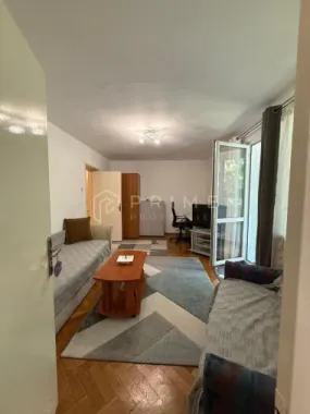 Apartament cu 3 camere decomandate- Ideal pentru studenti - Zona Tudor