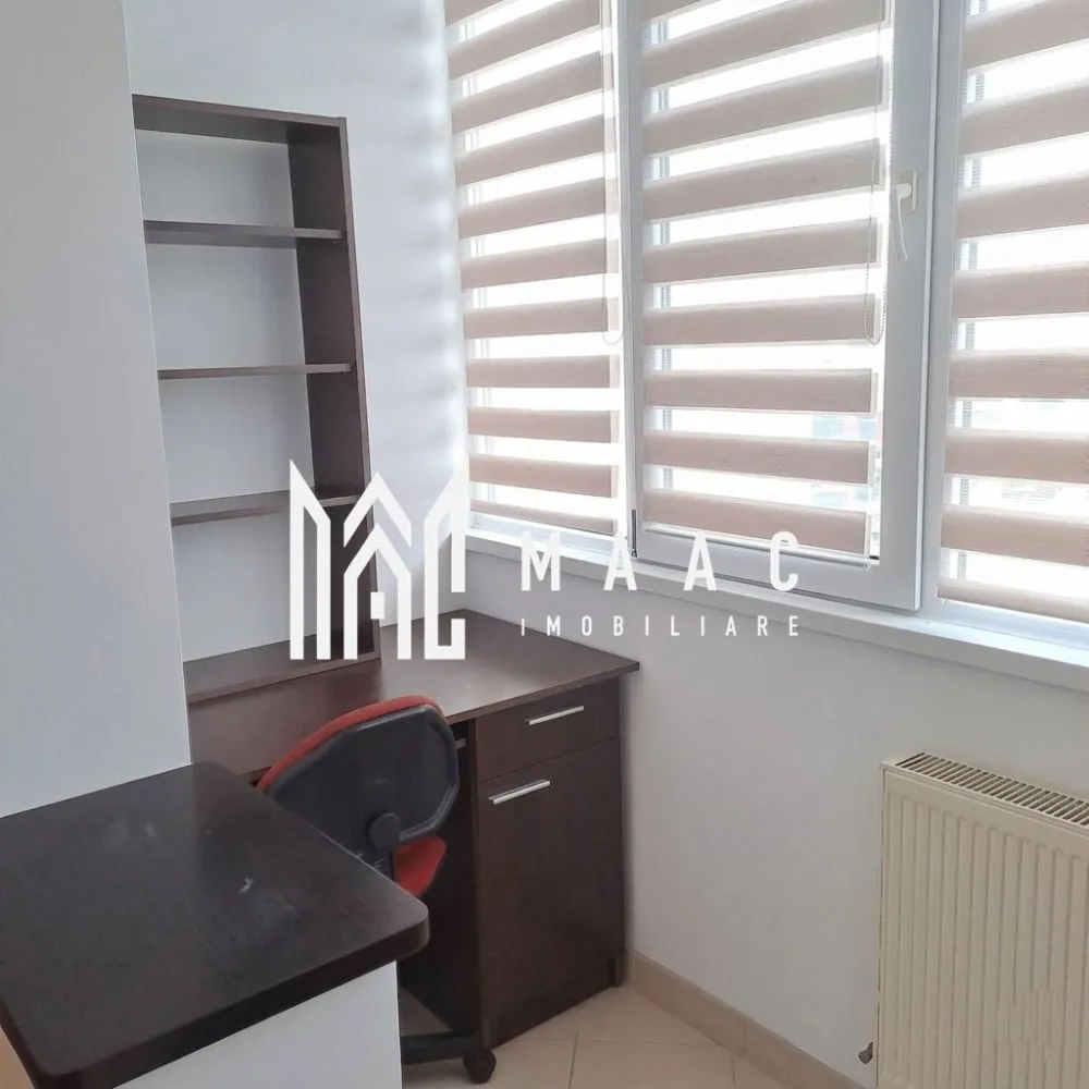 Apartament | 2 camere | 60 MPU | Ștrand - MAAC Imobiliare vă propune spre închiriere un apartament cu 2 camere situat în cartierul Ștrand, una dintre cele mai apreciate si verzi zone ale orașului. 

Pozitionarea este ideală, imobilul aflându-se în imediata apropiere a Stadionului Municipal și la doar câteva minute de mers pe jos de Centrul Civic si parcul Sub Arini, oferind acces rapid către toate facilitățile urbane.

Locuința este situată la etajul 1 și beneficiază de o compartimentare practică și finisaje moderne, fiind structurat astfel:

Pozitionare: Etajul 1, ideal pentru acces facil si eficienta termica.

Balcon tip Logie: perfect pentru depozitare sau amenajarea unui colț de relaxare indiferent de anotimp.

Compartimentare: 
2 camere 
bucătărie închisă 
baie
hol de acces.

Dotări: 
aer condiționat
electrocasnice incluse (mașină de spălat rufe ,mașină de spălat vase, frigider, aragaz)
și centrală termică proprie pentru un control optim al costurilor.

Puncte de interes: 
În proximitate se află stații de transport in comun, magazine, școli și parcul Sub Arini pentru plimbări în aer liber.

Pentru mai multe detalii sau programarea unei vizionări, vă rugăm să ne contactați și să menționați codul de identificare al proprietatii ID: CP3009176.