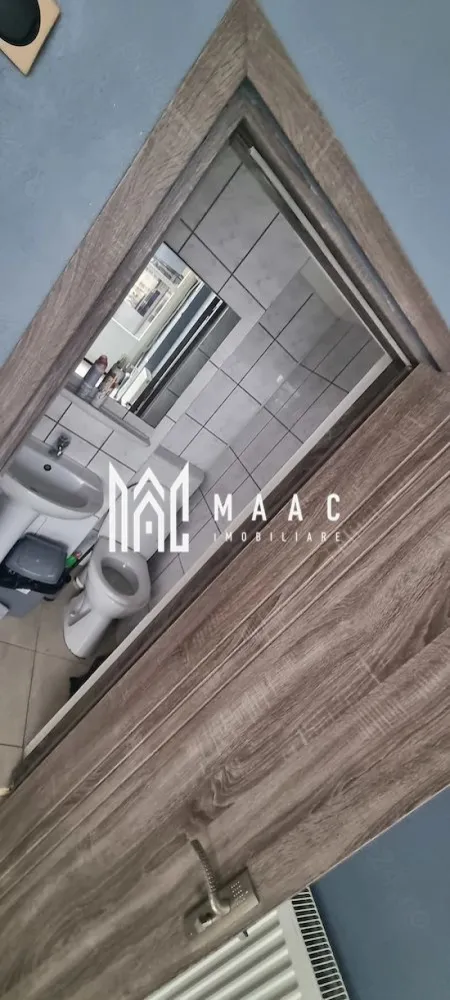 MAAC Imobiliare propune spre închiriere un spațiu comercial cu suprafața de 50 m - MAAC Imobiliare propune spre închiriere un spațiu comercial cu suprafața de 50 mp, ideal pentru desfășurarea diverselor activități comerciale sau de servicii.
Spațiul este eficient compartimentat și este compus din:
zonă de vânzare / spațiu comercial
birou
grup sanitar
Proprietatea oferă un mediu funcțional și ușor adaptabil, fiind potrivită pentru multiple tipuri de afaceri.

Pentru mai multe informații sau pentru programarea unei vizionări, echipa MAAC Imobiliare vă stă cu plăcere la dispoziție!