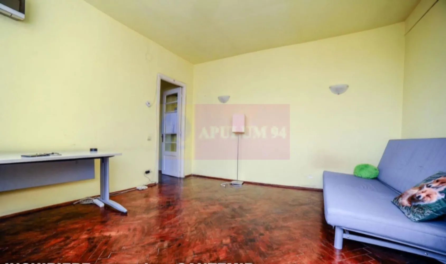 Garsoniera Cantemir - Budapesta. - Compania imobiliara Apulum 94 va propune o garsoniera situata intr-o zona foarte buna a Bucurestiului- respectiv Bd Dimitrie Cantemir- Budapesta. 
Imobilul este din 1928- cu urgenta 2, dar este o cladire foarte solida din beton.
Garsoniera se afla la etajul 5/5, este decomandata, cu impartire foarte buna. 
Vederea este intr-o curte interioara unde este mai multa liniste.
Incalzirea se face cu centrala termica pe gaze, are termopan, gresie, faianta, parchet, dar mai necesita renovare.
Garsoniera este libera si se poate preda imediat.
Pentru vizionare si mai multe detalii nu ezitati sa ma contactati pe nr 0733683446- Laura Ionescu.
