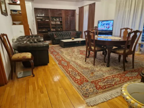 Ag BRASADAS închiriază ap 2 cam 86mp Etaj 2/3 zona ROMANA.