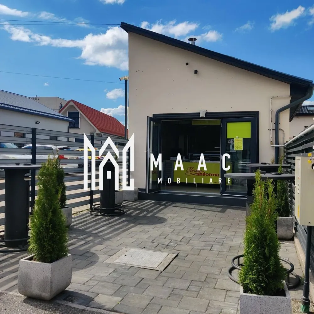 Spatiu Comercial | 29Mp | Zona Vasile Aron - MAAC Imobiliare vă propune spre vânzare un spațiu comercial situat într-o zonă frumoasă și bine dezvoltată, perfect pentru afaceri sau investiții cu randament sigur.

 Suprafață utilă: 29 mp
 Terasă: 30 mp
 Utilități: toate disponibile (apă, canalizare, curent, gaz, internet)

Spațiul este modern, bine întreținut și se află într-o zonă cu vad pietonal și rutier excelent, ideal pentru activități comerciale, birouri, salon sau cafenea.

 Opțional: spațiul se poate prelua cu chiriaș existent, cu contract de lungă durată, oferind astfel o investiție sigură și imediat profitabilă..

Avantaje:

Zonă liniștită, dar cu trafic bun

Terasă generoasă de 30 mp – ideală pentru extinderea activității

Investiție cu randament garantat

Toate actele în regulă

Pentru mai multe detalii sau pentru programarea unei vizionări, vă rugăm să ne contactati specificand ID:CP2811635