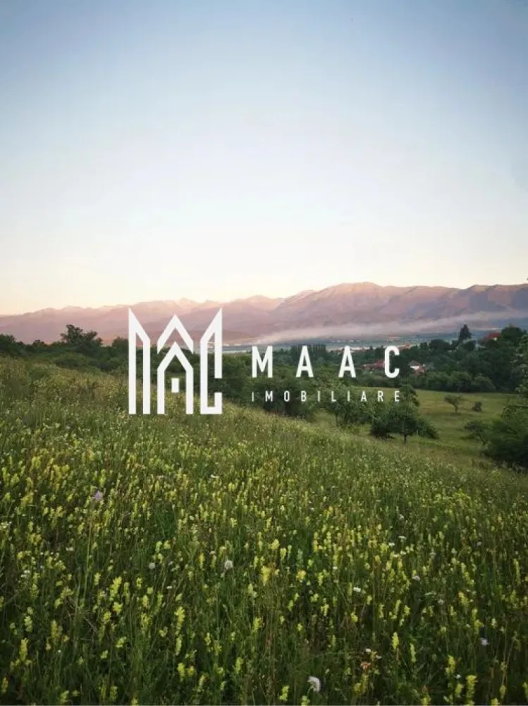 Teren | Intravilan | 5129 MP | 2 Cabane AFrame | Oportunitate Investiție | Bradu - MAAC Imobiliare vă propune spre vânzare un teren intravilan generos, în suprafață de 5.129 mp, situat la ieșirea din localitatea Bradu.

Proprietatea este amplasată într-o zonă retrasă și liniștită, oferind o vedere spectaculoasă către Munții Făgăraș și pădure în partea din spate.

Accesul este facil, fiind situat aproape de drum, dar ferit de zgomot sau trafic intens.

Terenul este ideal pentru investiție turistică, dar și pentru un refugiu personal sau casă de vacanță.

Pe teren se află:
2 cabane tip A-Frame

22 MP la parter și 11 MP dormitor la mansardă

băile nu sunt încă amenajate

parchet din lemn masiv disponibil pentru montaj

filigorie de aproximativ 75 mp

grătar, chiuvetă, mese și bănci

spațiu excelent pentru turiști, grupuri și relaxare

Utilități:
apă trasă pe teren, fără canalizare

curent trifazic cu lucrările efectuate și cablurile trase până la cabane
necesită doar montarea panoului electric

gaz în imediata apropiere

Avantaje:
zonă cu potențial turistic ridicat în sud-estul Transilvaniei

design A-Frame, un concept modern și foarte căutat pentru închiriere

teren generos care permite extinderea cu noi unități de cazare, și ciubăr sau saună

intimitate deplină oferită de vecinătatea pădurii și priveliștea montană

Această proprietate este o alegere excelentă pentru cei care caută liniștea autentică, având acces rapid către Sibiu, Mărginimea Sibiului, stațiunea Păltiniș, Palatul Brukenthal Avrig, Dino Park sau Casa Întoarsă.

Pentru mai multe informații sau pentru a programa o vizionare, vă rugăm să ne contactați menționând codul de identificare ID: CP3009625.