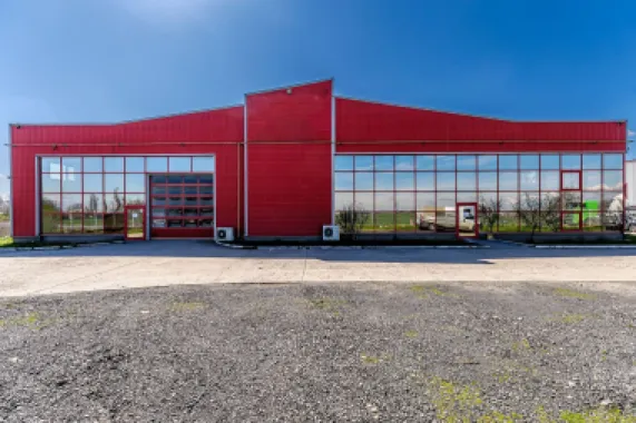Hală industrială de vânzare 3495 mp în Arad