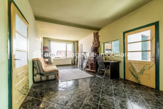 Apartament spatios cu potential enorm in Gradiste Comision 0%