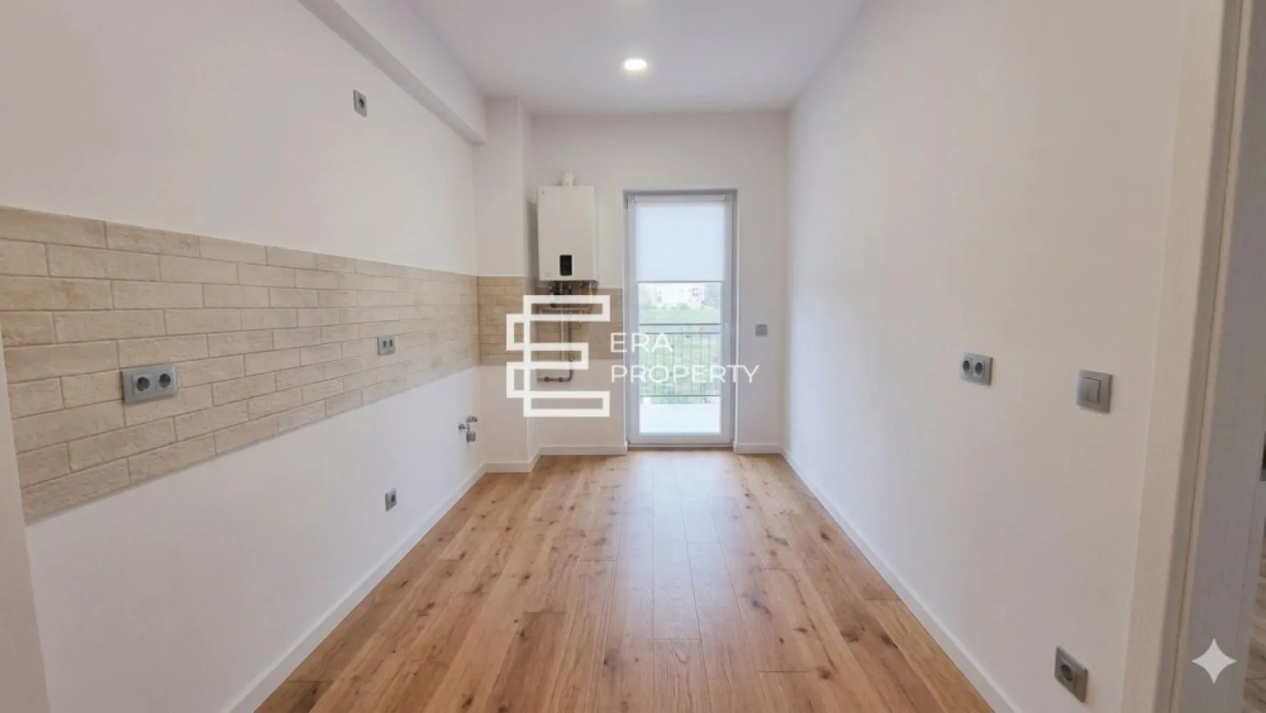 Apartament studio 40 mp, zona Brana Selimbar - Apartament studio 40 mp, zona Brana Selimbar

Apartament studio de 40 mp, cu balcon de 3,35 mp într-un ansamblu rezidențial modern și căutat. Locuința este compartimentată eficient și include: cameră, bucătărie, baie, hol și balcon .

Apartamentul se predă la stadiul de alb: 
*Pereți tencuiți și gletuiți, pregătiți pentru vopsea/lavabilă
*Uși și ferestre montate 3 foi de sticla , 5 camere.
*Instalații electrice si sanitare trase pe poziție .
*Centrală, incalzire in pardoseala.
*Șapă elicopterizata.
* Contoare de utilități (apă, gaz, curent)

- Loc de parcare inclus în preț
Ideal pentru locuit sau pentru investiție, într-o zonă liniștită, dar cu acces facil către toate punctele de interes din oraș.
Ansamblul rezidențial include loc de joacă pentru copii, spații verzi, alei de promenadă și iluminat stradal, fiind un loc ideal pentru relaxare.
Mod de plata agreat: cash/credit bancar.

*Pozele sunt cu titlu de prezentare!

Pret : 82000 euro
Tel: 0772 298 572

Ansamblu rezidențial format din 6 blocuri elegante, situat pe strada Nicolae Brana, în zona de Sud-Est a Sibiului, la doar câteva minute de Shopping City și LIDL.

✔️ Apartamente cu 1, 2 și 3 camere (37 – 74 mp)
✔️ Lift, parcare inclusă, spații comerciale și loc de joacă
✔️ Finisaje premium: încălzire în pardoseală, centrală proprie, tâmplărie Salamander cu 3 foi de sticlă
✔️ Fațade decorative, izolație termică completă
✔️ Acces securizat, drumuri asfaltate, contorizare separată
✔️ Aproape de transport public, școli și zone comerciale

📍 Locație: Șelimbăr – acces rapid către Sibiu și facilități urbane complete