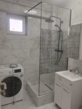 Garsonieră spațioasă 48 mp | Băneasa – zonă centrală | Etaj 3/3
