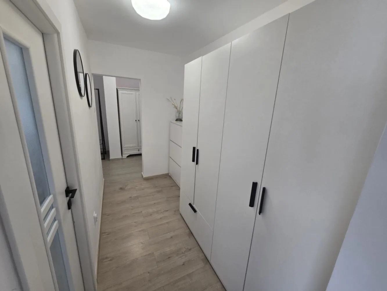 Apartament 2 camere,50mp+balcon,mobilat si utilat,lift nou