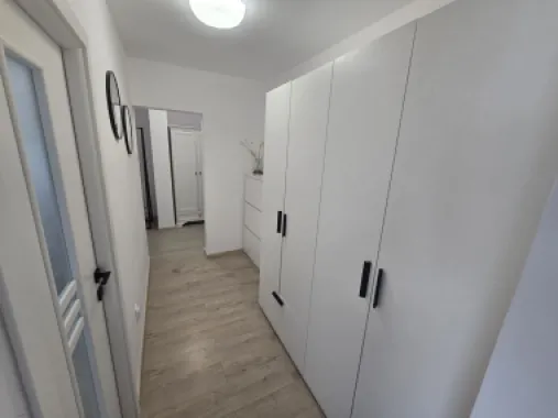 Apartament 2 camere,50mp+balcon,mobilat si utilat,lift nou