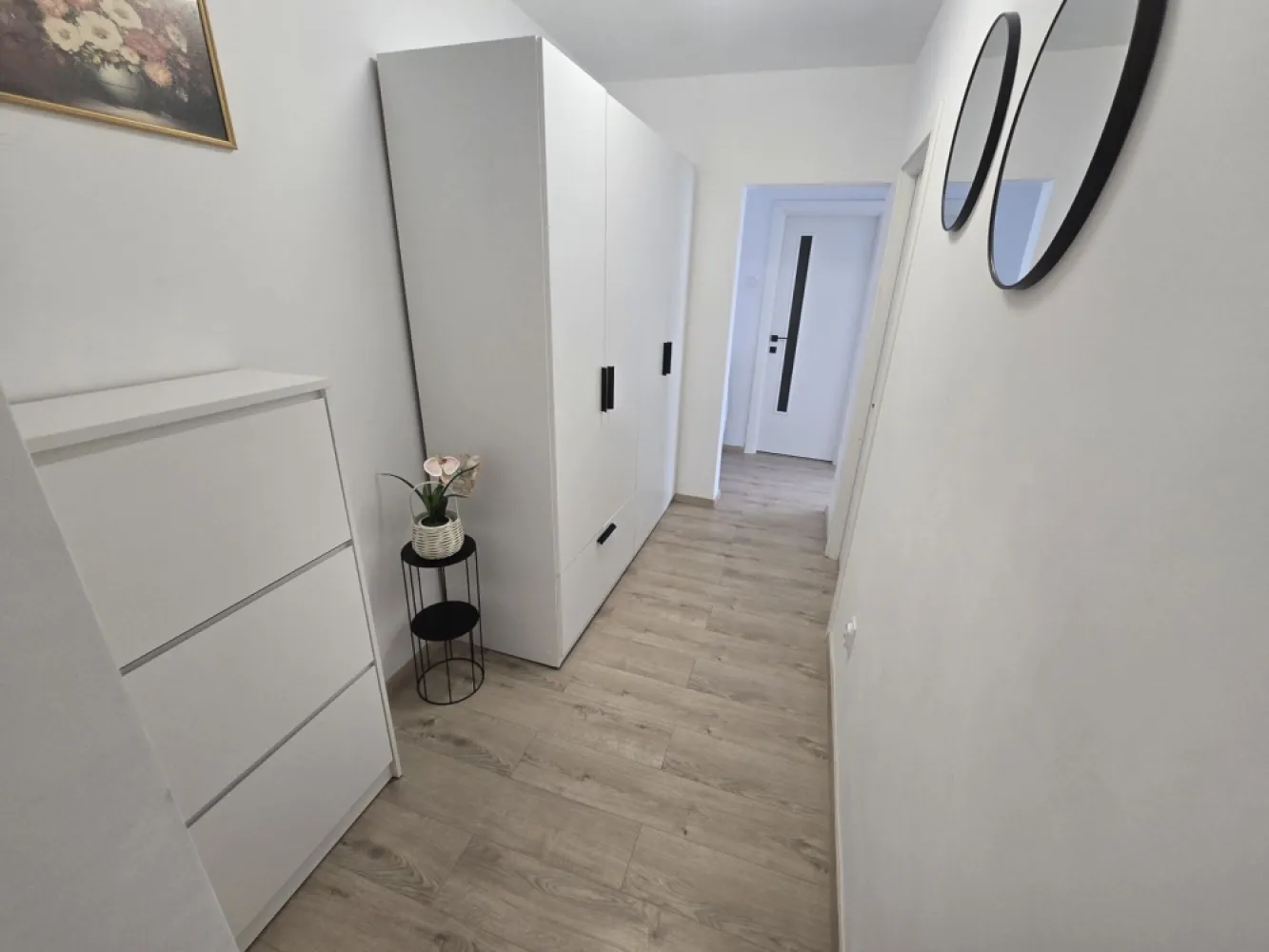 Apartament 2 camere,50mp+balcon,mobilat si utilat,lift nou