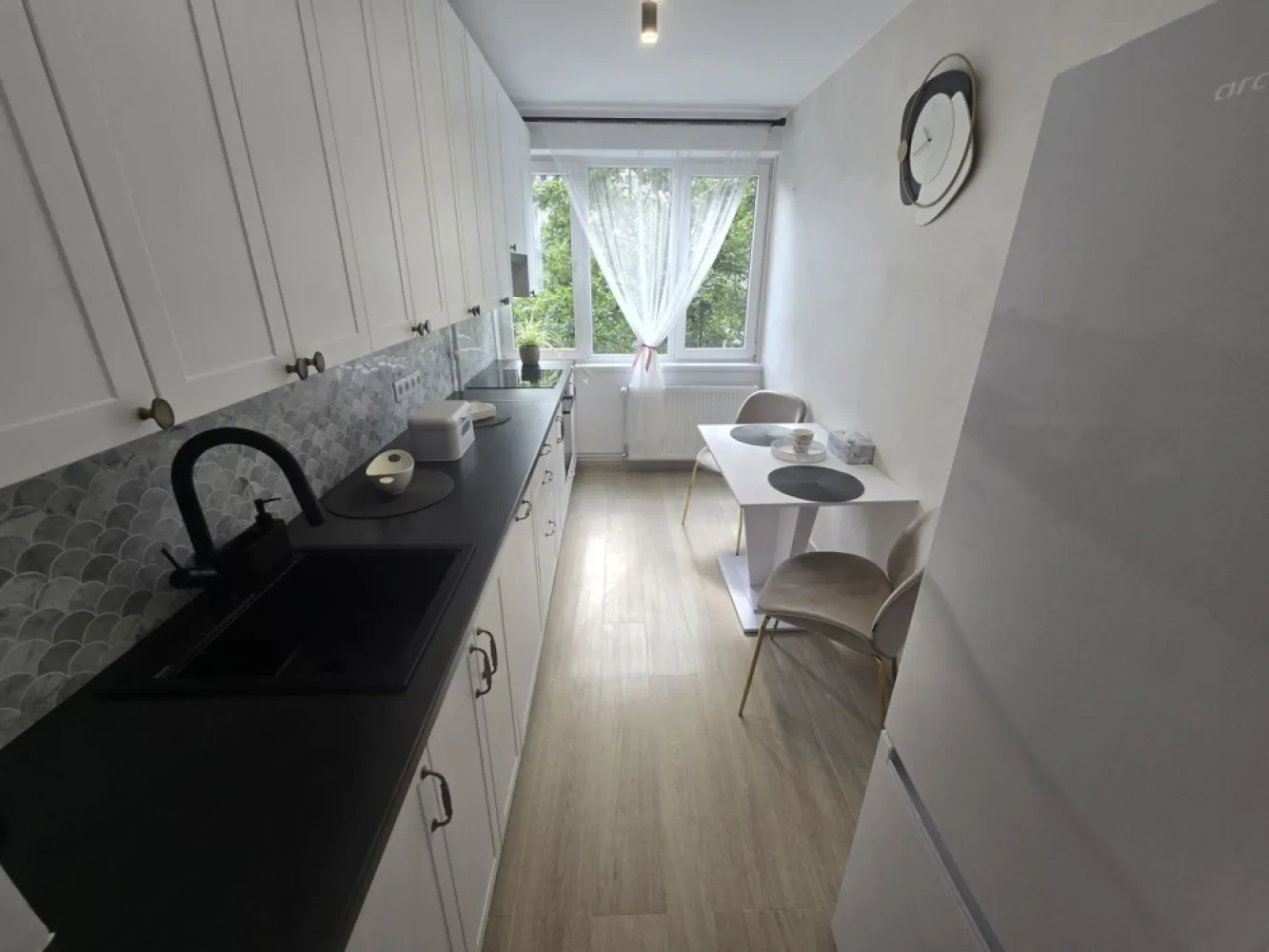 Apartament 2 camere,50mp+balcon,mobilat si utilat,lift nou