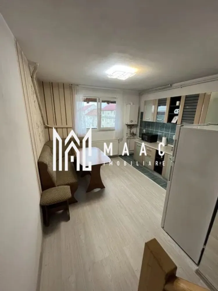 Apartament 2 camere | 40MPU | Pet Friendly | Central | - MAAC Imobiliare vă propune spre închiriere un apartament modern și primitor, situat la etajul 5/5 (mansardă), într-un imobil construit după anul 2010, ideal pentru cei care își doresc confort, intimitate și mutare imediată.

Locuința are o suprafață utilă de 40 mp și se remarcă printr-un ambient plăcut, finisaje moderne și o amenajare practică, fiind recent renovată complet.

Apartamentul se predă complet mobilat și utilat, cu tot ceea ce este necesar pentru un trai confortabil, fiind pregătit pentru mutare imediată.

Avantaje și beneficii:
40 mp utili
etaj 5/5 – mansardă
recent renovat complet
finisaje moderne
complet mobilat și utilat
spațiu primitor, luminos și bine organizat
se acceptă animale de companie

Pentru mai multe detalii sau programarea unei vizionări, nu ezitați să ne contactați specificand ID: CP3016254