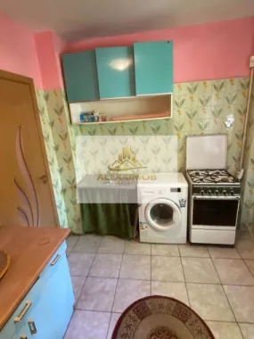 Apartament 2 Camere de Vanzare -Lujerului Metrou -50 mp