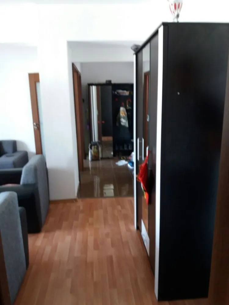 BRASADAS închiriază ap 2 cam decomandat Et 5/7 - Unirii. - Agenția imobiliara BRASADAS închiriază apartament cu 2 camere decomandate, etaj 5/7, zona Unirii, cu CENTRALA PROPRIE, AC, MOBILAT SI UTILAT COMPLET.
EXCLUS ANIMALE!
Plata: 1 luna în avans + 1 luna garanție.