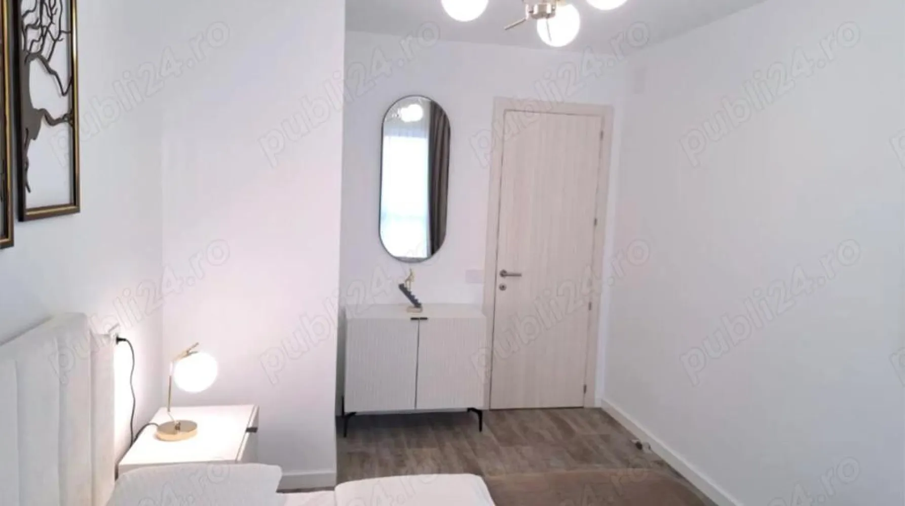 Herastrau (Parcului 20), apartament 2 camere, complet decomandat, bloc nou - Disponibil imediat!

Locatie: Herastrau (1.5 km)
Zona Bulevardul Expozitiei, Romexpo, Universitatea Romano-Americana

Adresa: str. Parcului nr. 20

Accesul in acest nou si modern ansamblul rezidential este controlat si monitorizat video, dispune de parcari amenajate pentru vizitatori, receptie pentru vizitatori si rezidenti, statii pentru incarcare masini electrice, curte interioara amenajata cu spatii verzi si locuri de odihna.

Descriere, dotari si finisaje:

Apartament cu 2 camere, etaj 3 din 11, complet decomandat, design si mobilier exclusivist (Mobexpert), utilat complet (lenjerie, vesela, electronice si electrocasnice), prima inchiriere pe termen lung, imobil finalizat si receptionat in 2023.

Compartimentare: living = 16,45 mp, bucatarie = 6,80 mp, dormitor = 12,93 mp, baie 3,46 mp, terasa cu iesire din sufragerie si bucatarie de 6,65 mp, (Suprafata construita, inclusiv terasa: 65 mp, conform planului arhitectural- releveu la cerere), incalzire prin pardoseala; complet mobilat si utilat cu: masina de spalat rufe cu uscator incorporat, masina de spalat vase, frigider, plita cuptor electrice, hota, aparat de cafea (Nespresso), aer conditionat cu invertor, 2 televizoare - in sufragerie si dormitor (Samsung, ultra-slim), aspirator robot Rowenta. Toate electrocasnicele dispun de extragarantie de 5 ani.

Tamplarie PVC cu geam tripan, sistem smarthome integrat. Mobilier modern de terasa.

Pret: 850 Euro luna NET= pret valabil fara inregistrare ANAF
*Loc de parcare subteran disponibili- la cerere, pret separat (pret orientativ- 100-150 EUR luna)
**AVANTAJ: abonamentul de internet de mare viteza (Digi) si cablu TV- incluse in pret

Pret cu inregistrare ANAF: +20%
Pret pentru cetateni straini (sau studenti): +30%
Pret pentru persoanele cu animale de companie: +100%
Pret pentru inchiriere pe termen scurt (1-11 luni = 5% in plus pentru fiecare luna care se scade dintr-un an)

Preturi valabile pentru inchiriere pe un an (+contravaloarea chiriei pe 2 luni pentru garantie- avand in vedere nivelul dotarilor); colaborez cu agentiile imobiliare cu comision de 50% din prima chirie la semnarea contractului- in cazul in care aveti direct client interesat (altfel- promovarea este "la liber", nu se merge pe exclusivitate).

Multumesc.
Dan.