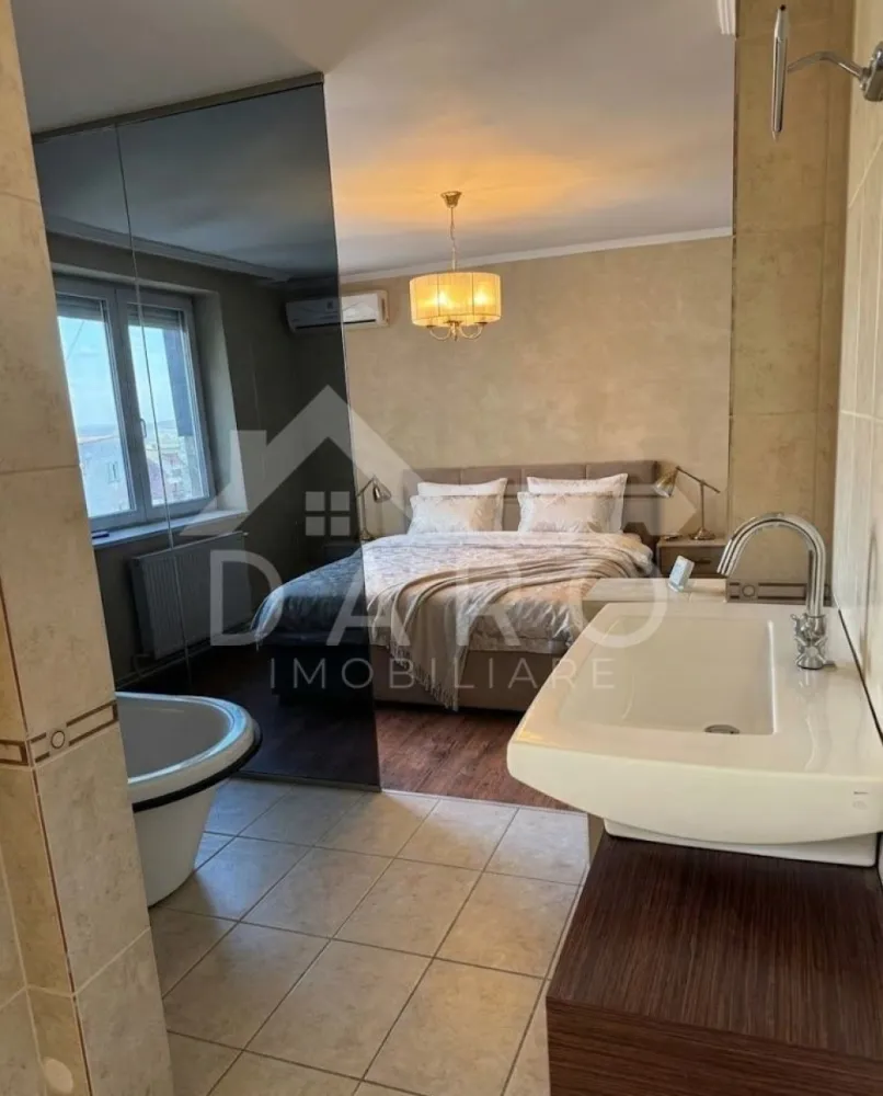 🏡 Apartament 2 camere de vânzare – Piața Teatrului | 100 000 € - 🏡 Apartament 2 camere de vânzare – Piața Teatrului | Centru | 43 mp | 100 000 € 
Se oferă spre vânzare apartament cu 2 camere, situat chiar în centrul orașului Târgu Mureș, în Piața Teatrului nr. 1, la etajul 9, cu vedere panoramică asupra orașului.
💰 Preț: 100.000 €
📐 Suprafață utilă: 43 mp
🏢 Etaj: 9
✔ poziție ultracentrală
Compartimentare:
✔ living
✔ dormitor
✔ bucătărie
✔ baie
✔ hol
Dotări și utilități:
✔ geamuri termopan
✔ finisaje moderne – gresie, faianță, parchet
✔ centrală termică
✔ baie spațioasă cu cadă freestanding
✔ apartament luminos, cu vedere asupra orașului
Avantaje:
📍 locație ultracentrală – Piața Teatrului
📍 aproape de restaurante, cafenele și magazine
📍 acces rapid la transport public
📍 ideal pentru locuință sau investiție
💎 O proprietate rară, situată chiar în inima orașului, perfectă pentru cei care își doresc să locuiască în centru sau să facă o investiție sigură.
🤝 Proprietate promovată prin DARO Imobiliare
💳 Pentru achiziție, prin Kiwi Finance beneficiezi de:
✔ analiză GRATUITĂ a eligibilității
✔ acces la oferte de la peste 12 bănci
✔ negocierea dobânzii în favoarea ta
✔ suport complet până la semnarea contractului
📞 Detalii și vizionări:
Coman Maria – DARO Imobiliare & Kiwi Finance
📱 0749 535 729
🔑 DARO Imobiliare – găsim proprietatea potrivită.
💳 Kiwi Finance – obținem creditul pentru a o cumpăra.