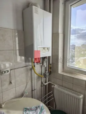 Vânzare apartament 3 camere cu centrală Bd. Obregia - Fântâna Florilor