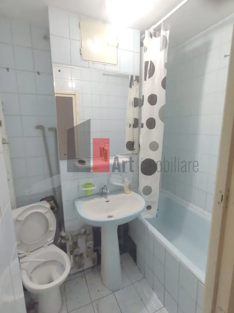 Vânzare apartament decomandat 2 camere - Metrou Lujerului