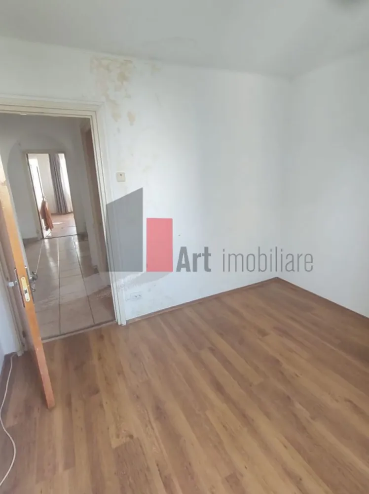 Vânzare apartament decomandat 2 camere - Metrou Lujerului